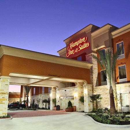 Hampton Inn & Suites Winnie Eksteriør billede