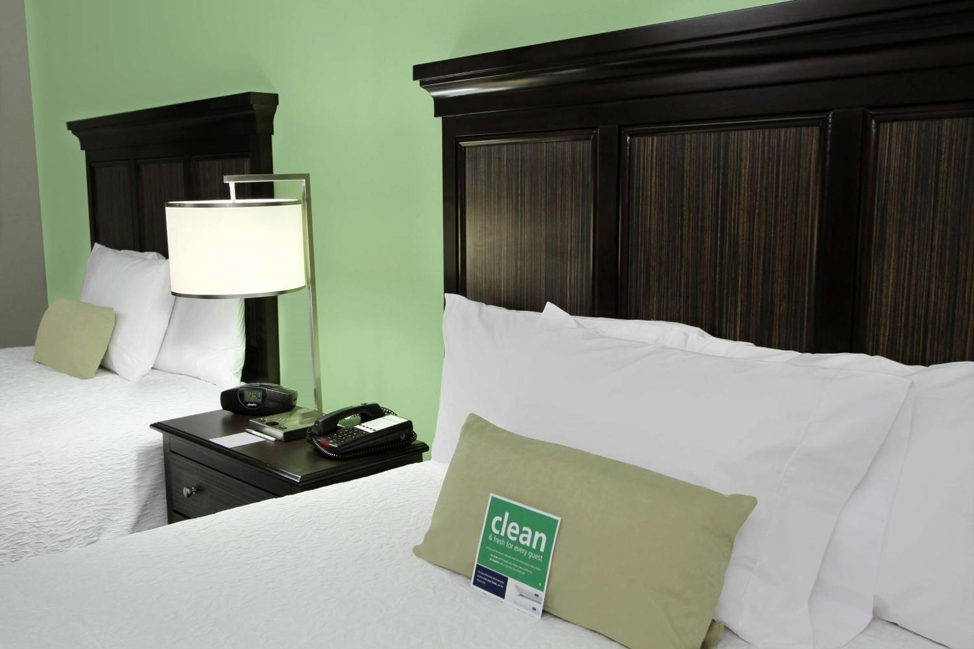 Hampton Inn & Suites Winnie Eksteriør billede